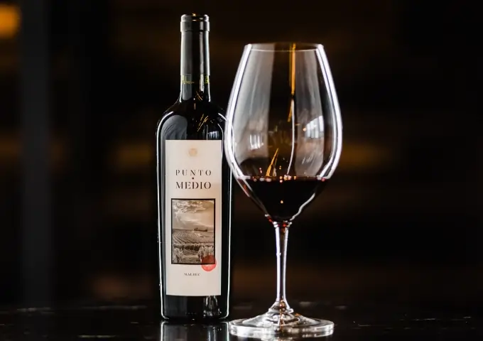 Vino Punto Medio